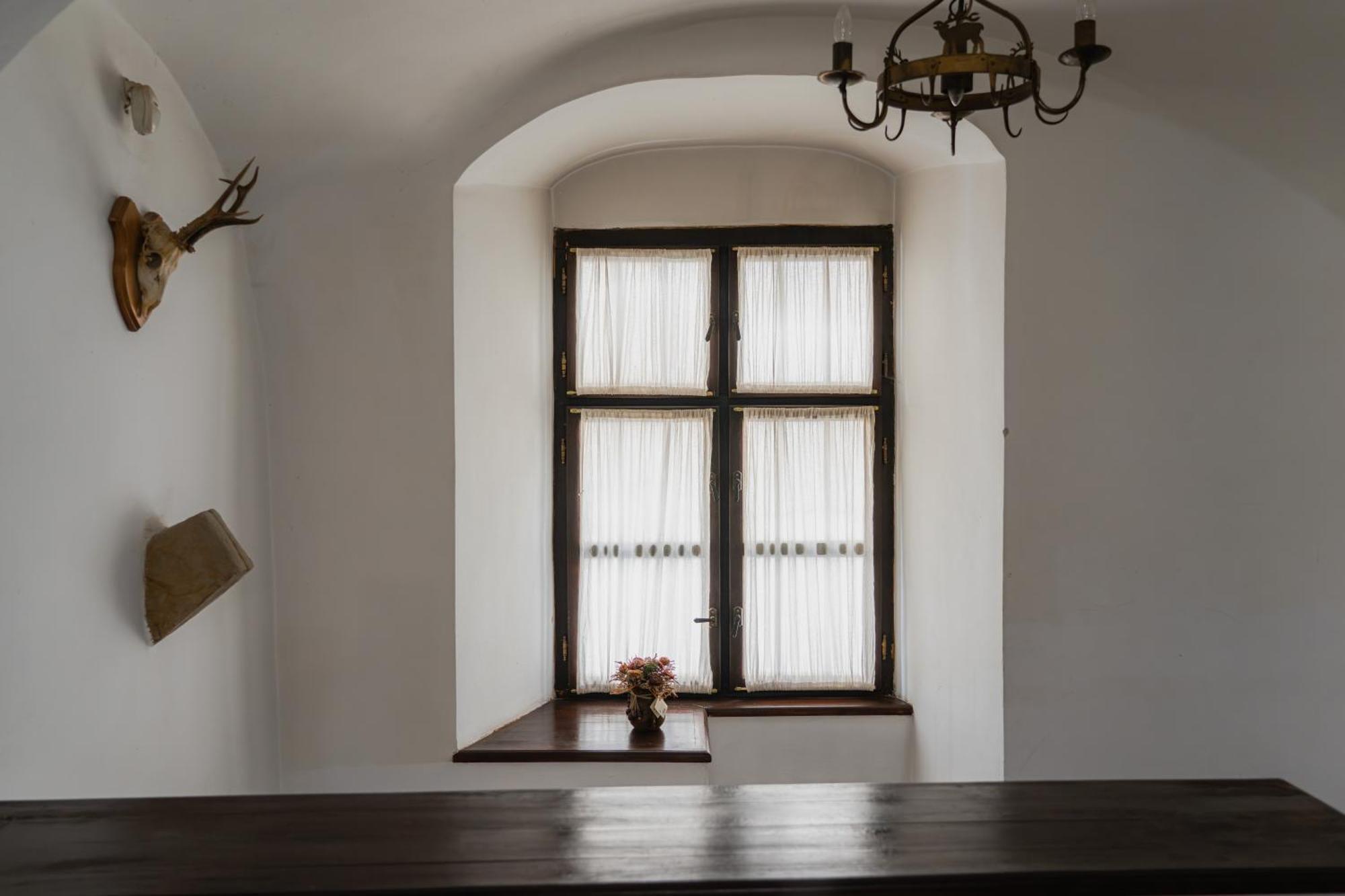 מלון סיגישוארה Casa Cu Cerb מראה חיצוני תמונה