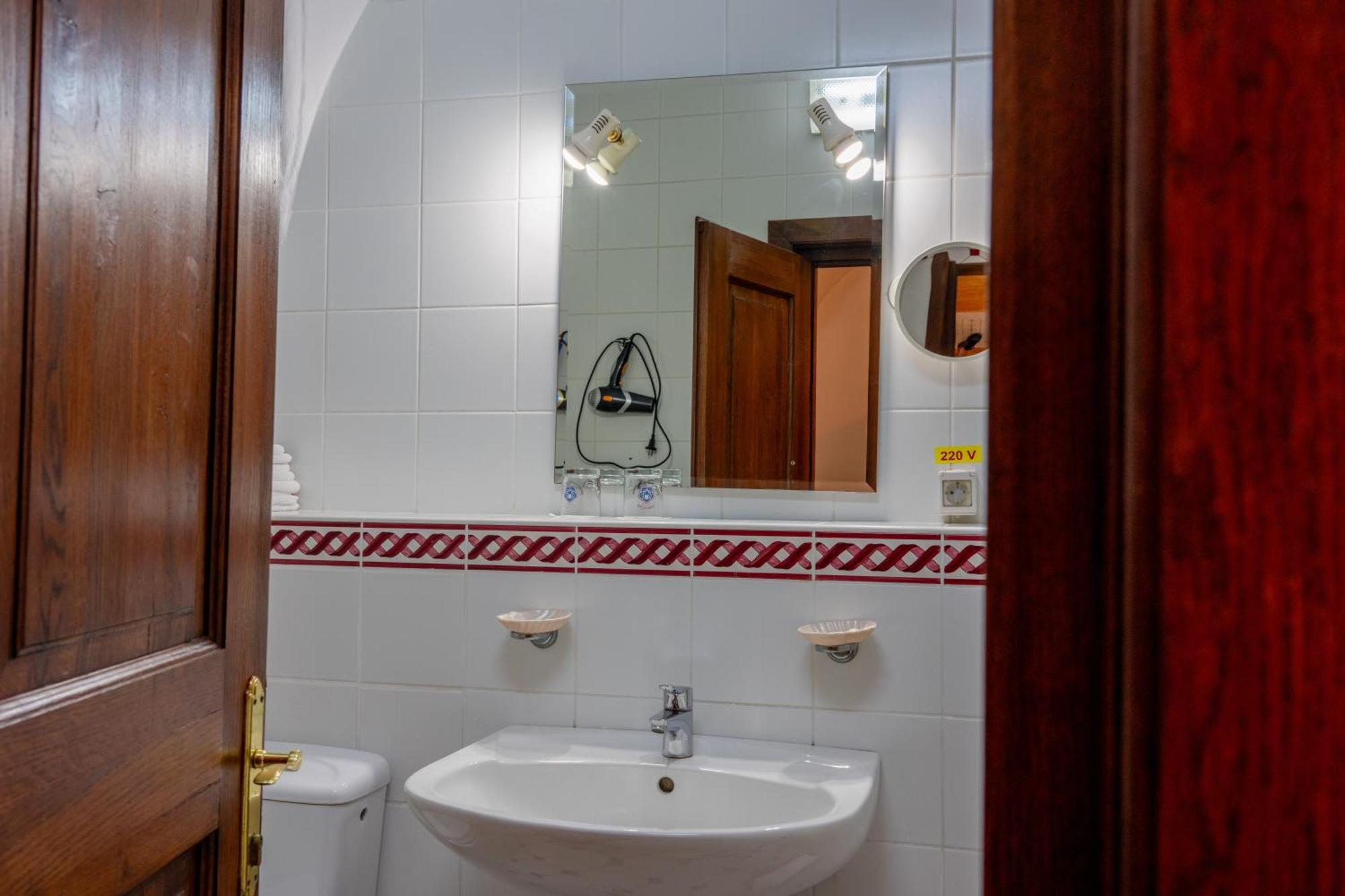 מלון סיגישוארה Casa Cu Cerb מראה חיצוני תמונה